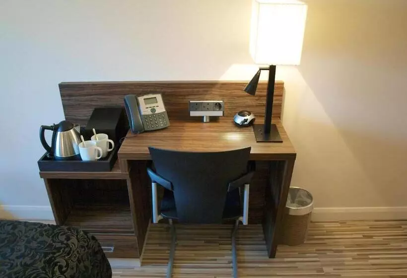 Classic-huone, Simply Rooms & Suites