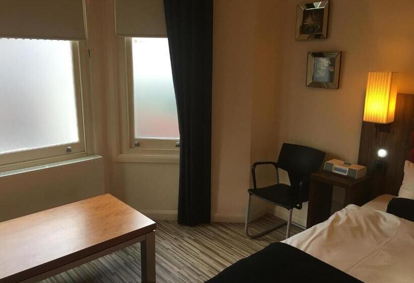 Студия Deluxe, Simply Rooms & Suites