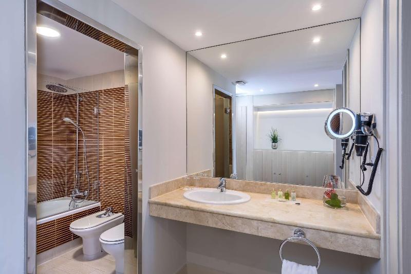 이그제큐티브 룸, Simply Rooms & Suites