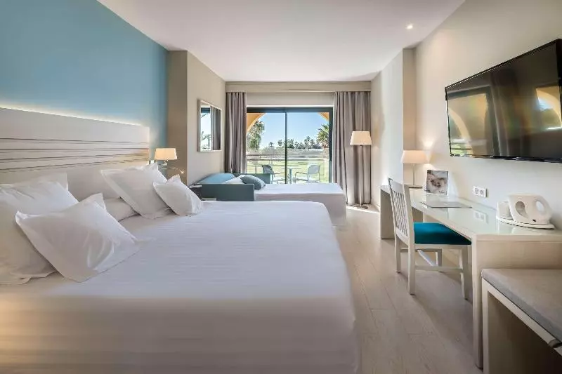 Executive-huone, Simply Rooms & Suites