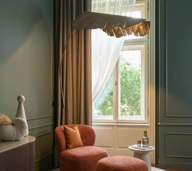 キングサイズベッドのデラックスルーム, Verno House Budapest, Vignette Collection, An Ihg