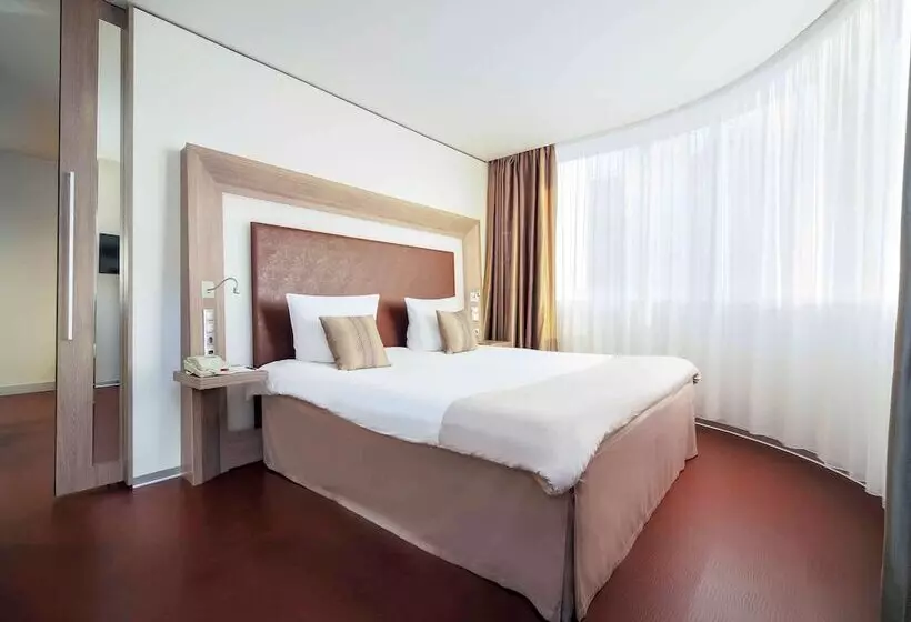 Sviitti, Novotel Yekaterinburg Centre