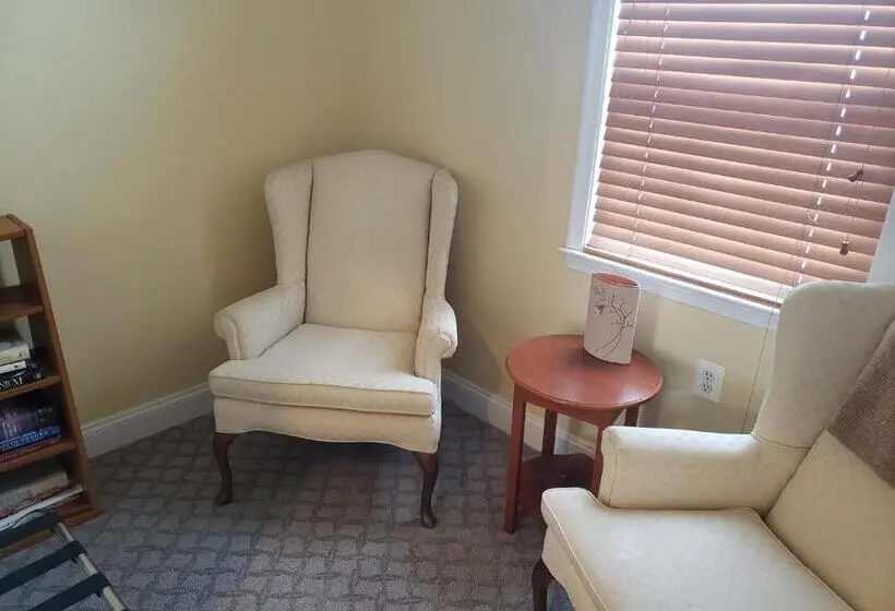 キングサイズベッドのデラックスルーム, Blue Heron Inn A Bed And Breakfast Llc