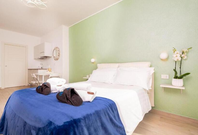 اتاق استاندارد چهار تخته با چشم‌انداز دریا, Camera Carolina