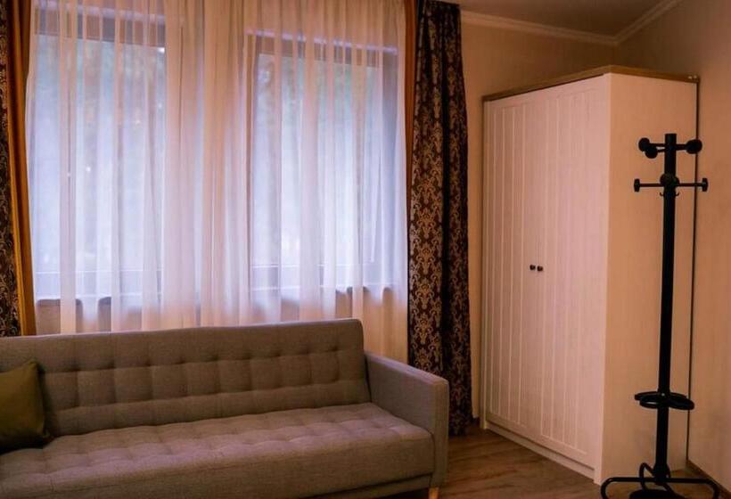 Студия Стандарт, Casa Claudia