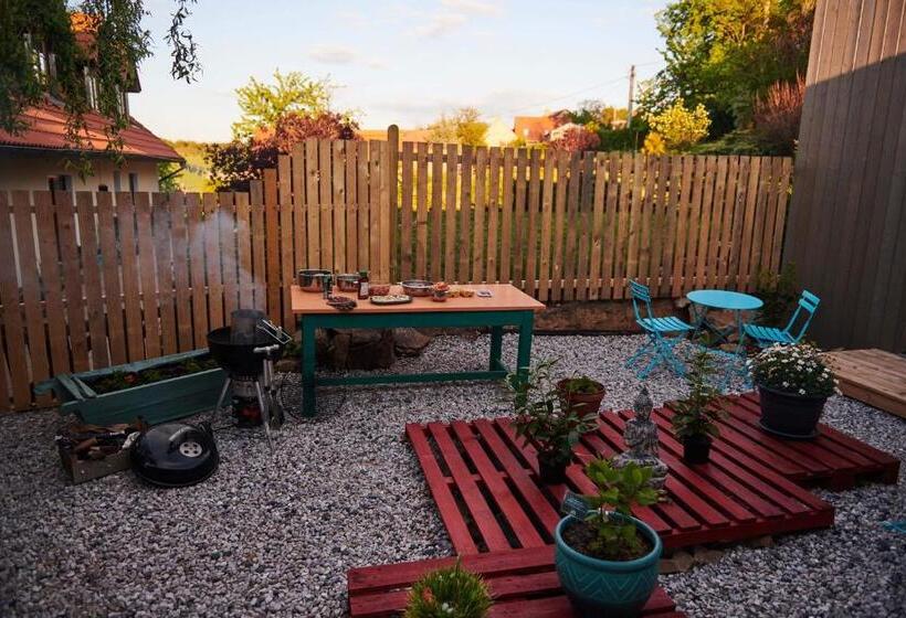 جناح 3 غرف نوم, Výhledna