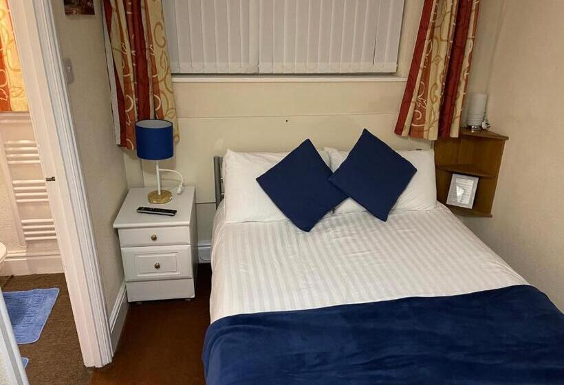 스탠다드 룸, Victoria House   Self Catering Quiet Guesthouse   Adult Singles And Couples Only