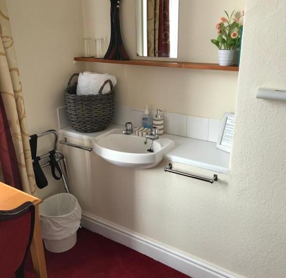 스탠다드 룸 공동 욕실, Victoria House   Self Catering Quiet Guesthouse   Adult Singles And Couples Only