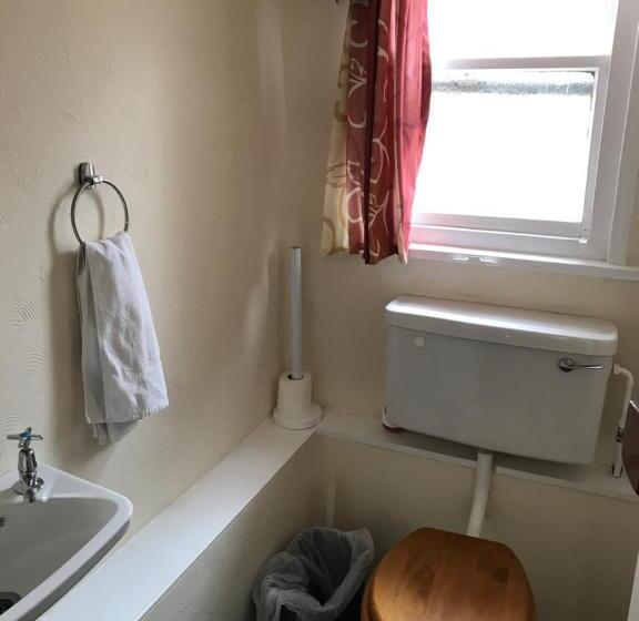 스탠다드 룸 공동 욕실, Victoria House   Self Catering Quiet Guesthouse   Adult Singles And Couples Only
