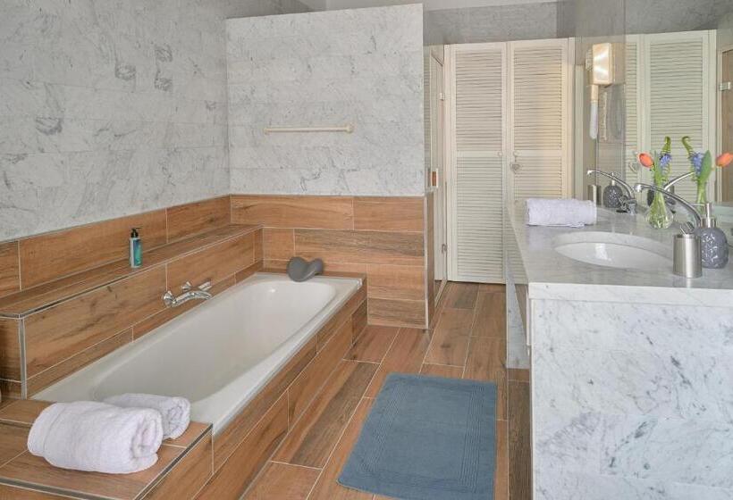 اتاق استاندارد با چشم‌انداز باغ, Het Gecroonde Swaert B&b