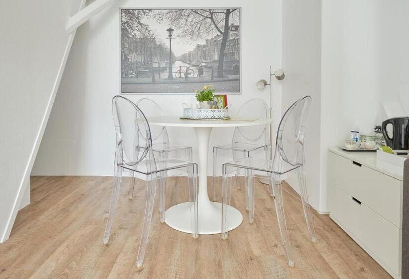 اتاق سوپریور چهار تخته, Het Gecroonde Swaert B&b