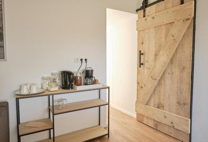 اتاق سوپریور چهار تخته, Het Gecroonde Swaert B&b