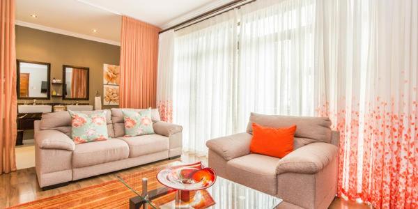 Студия Стандарт, Ekhaya Boutique