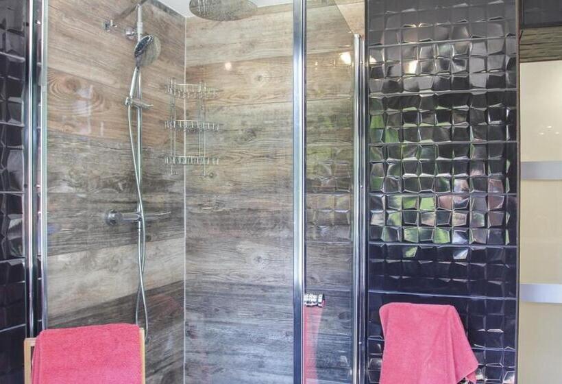 غرفة قياسية, Maison 4 étoiles Et Studio 3 étoiles Indépendants Avec Piscine