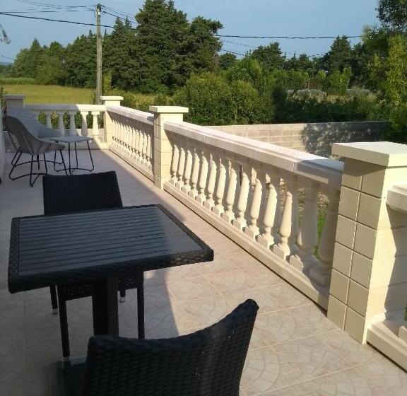 غرفة قياسية, Maison 4 étoiles Et Studio 3 étoiles Indépendants Avec Piscine