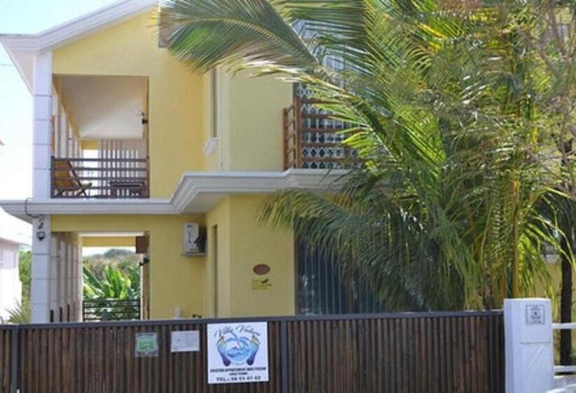 Family Room, Pereybere Villa Valari With Pool Near Beach