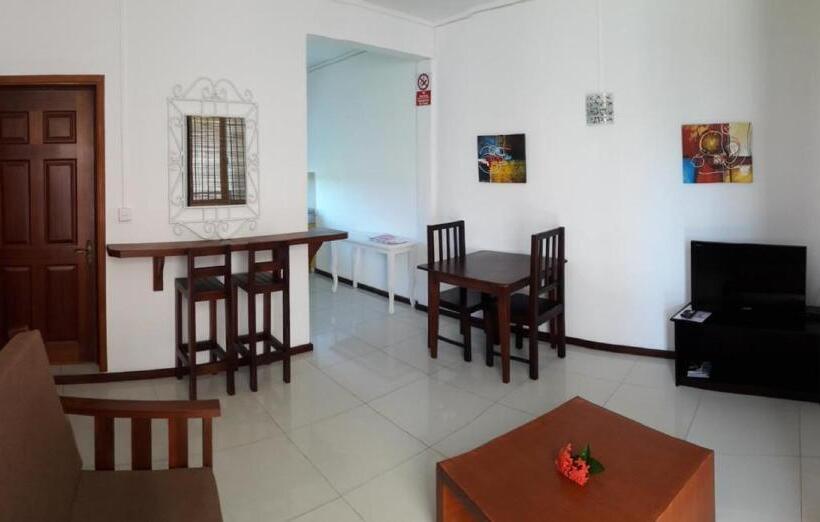 Habitació Estàndard Vista Piscina, Pereybere Villa Valari With Pool Near Beach