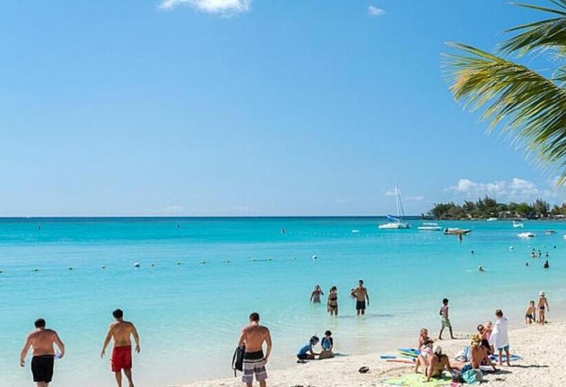 Habitació Estàndard amb Terrassa, Pereybere Villa Valari With Pool Near Beach