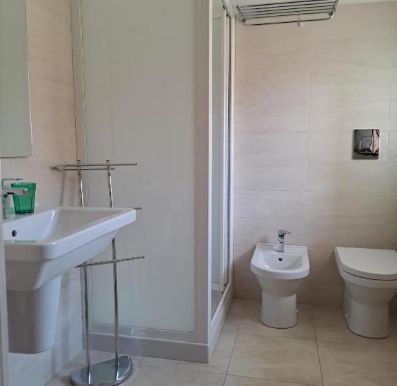 スタンダードルーム, Acqua E Sale Avola