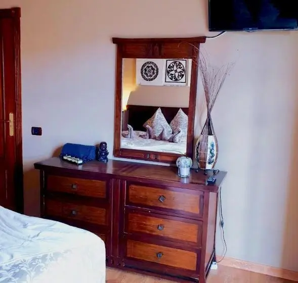 オーシャンビューデラックスルームバルコニー付き, Bed & Breakfast Tenerife