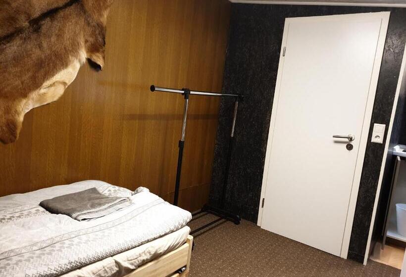 标准平房, Apartment Caracalla