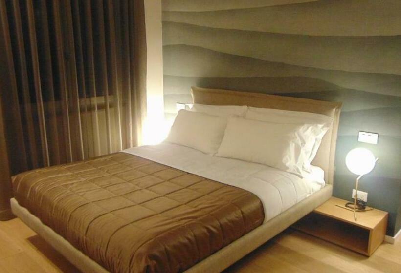 豪华三人间, Maisonsilvi