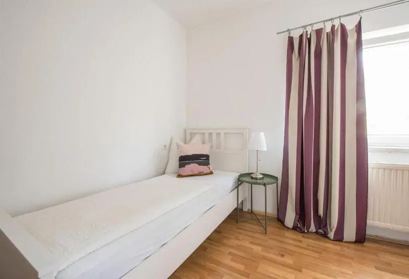 اتاق استاندارد یک نفره, Pension Rosenhof