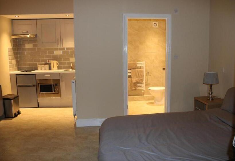 スタンダードスタジオ, Ramsey Rooms