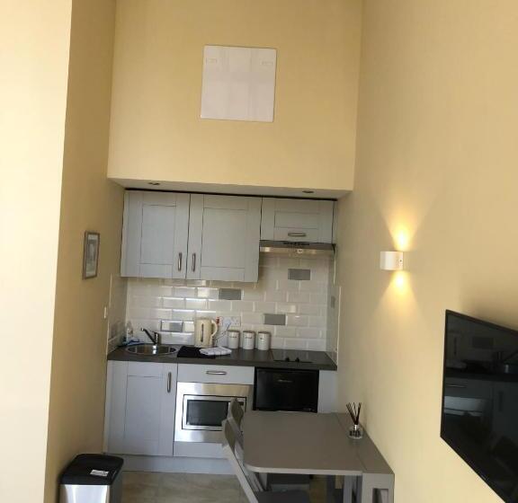 スタンダードスタジオ, Ramsey Rooms