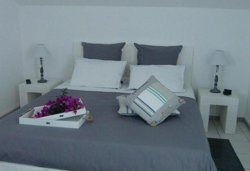 اتاق سوپریور با تخت بزرگ, Villa Ambralini