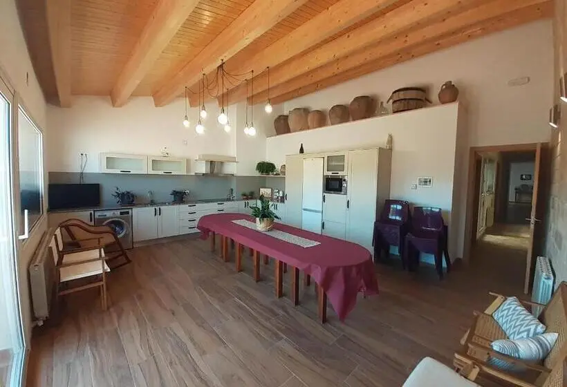 デラックスの4人部屋, Casa La Foradada