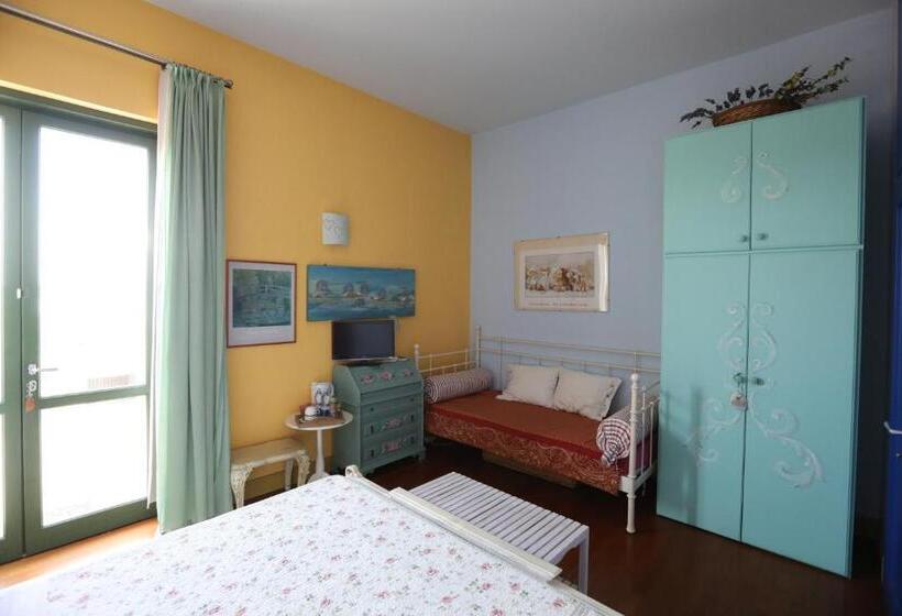 غرفة قياسية سرير كينج, Il Nido Al Lago