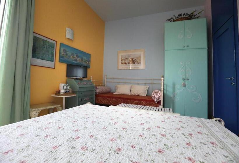 غرفة قياسية سرير كينج, Il Nido Al Lago