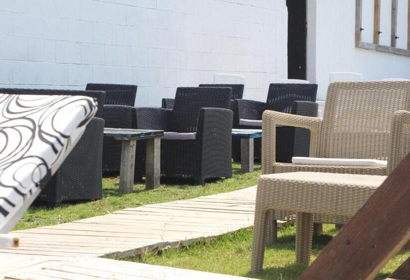 Кровать в Общей Комнате, Coruña Backpackers Hostel