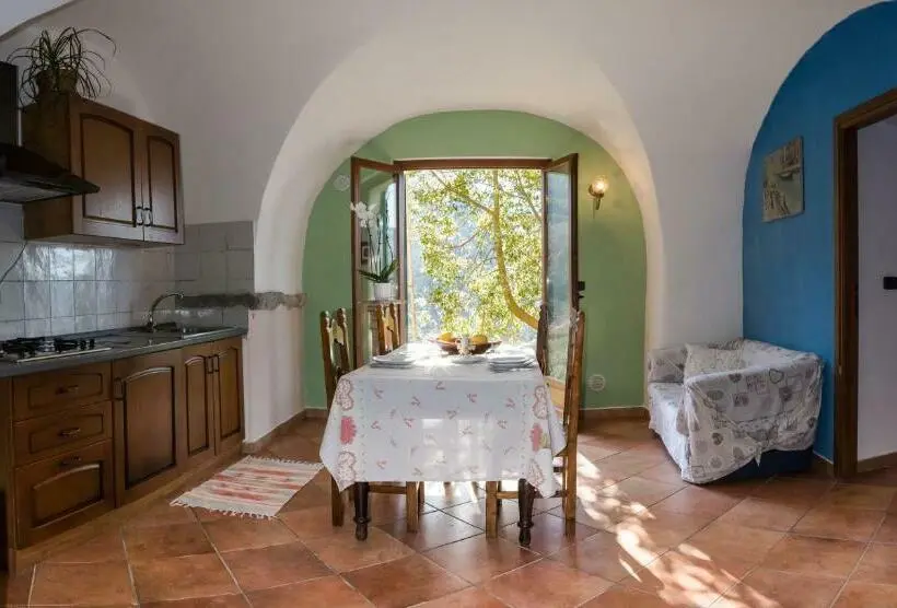 庭の見える１ベッドルームアパートメント, Agriturismo A Cà Vegia