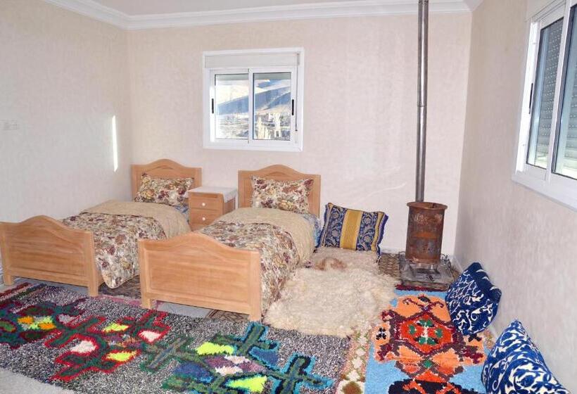 اتاق کلاسیک سه تخته, Moussem Des Fiançailles