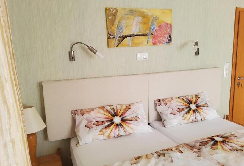 Номер Стандарт, B & B Gästehaus Schmidt