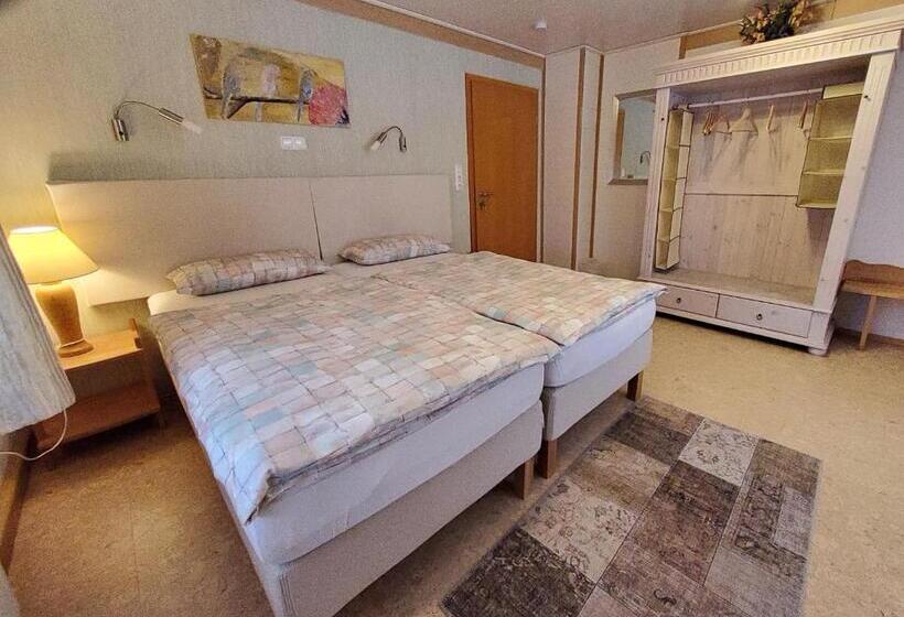 Номер Стандарт, B & B Gästehaus Schmidt