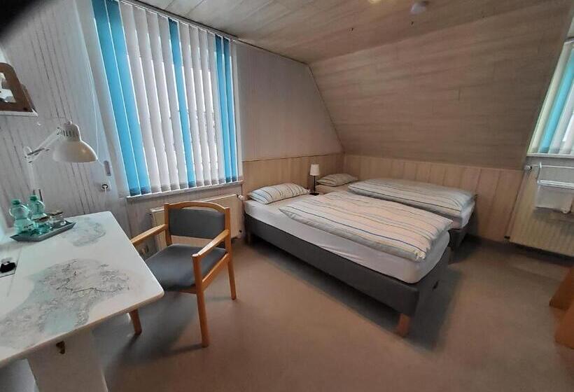 Номер Economy, B & B Gästehaus Schmidt