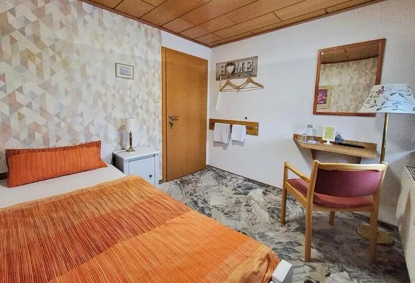 シングルベーシックルーム, B & B Gästehaus Schmidt