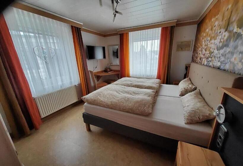 Номер Стандарт Вид на Сад, B & B Gästehaus Schmidt