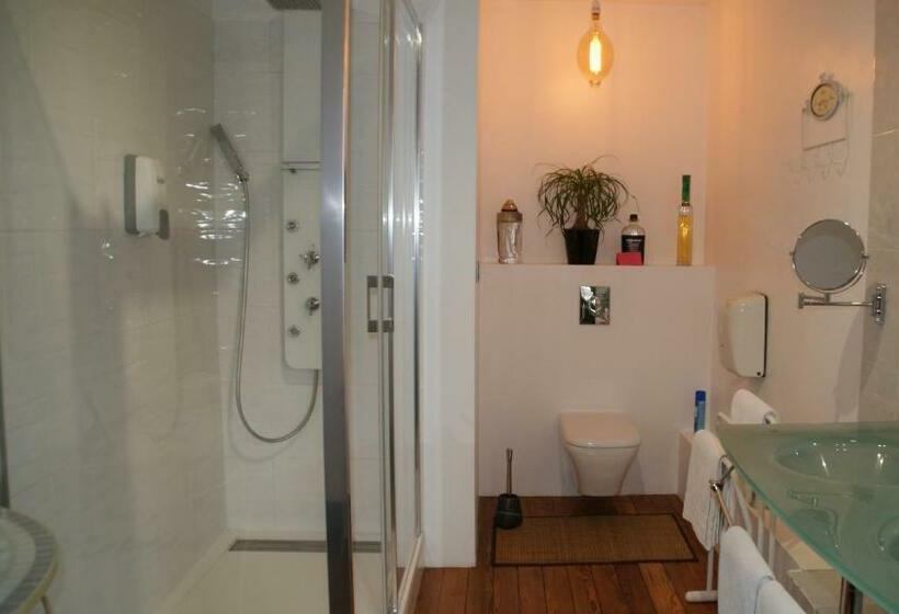 패밀리 스위트, Chateau De Vaugrignon Beer Spa