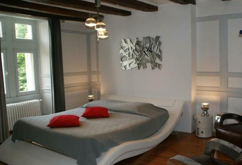 스위트 킹사이즈 침대, Chateau De Vaugrignon Beer Spa