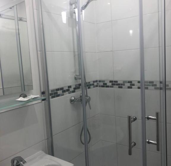 Номер Стандарт, Burghotel Homberg