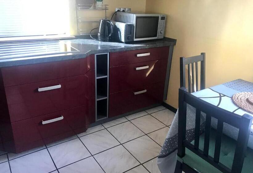 Номер Стандарт, Juna