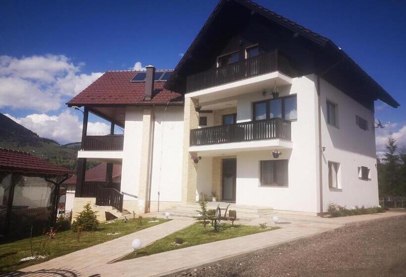 带1个卧室的高档别墅, Aqualina Colibita   Pe Malul Lacului