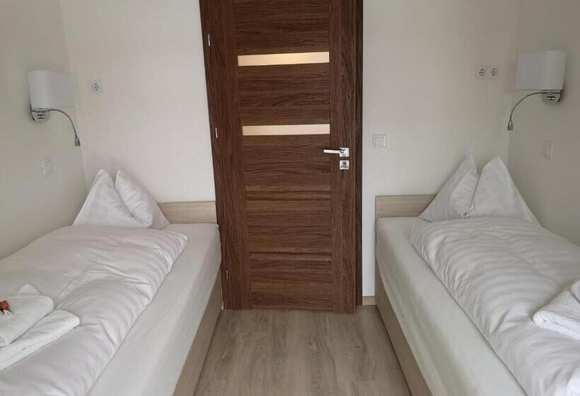 דירת שני חדרים, Schneekristall