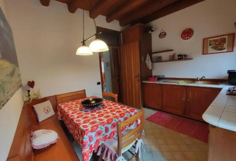 テラス付スタンダードルーム, Torre Cà Emo   Dormire A Serravalle