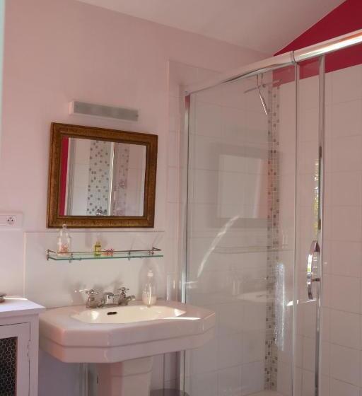 スタンダードルーム, La Maison