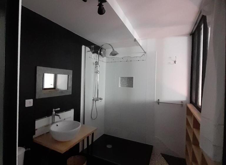 Студио Стандарт Вид на Сад, La Maison